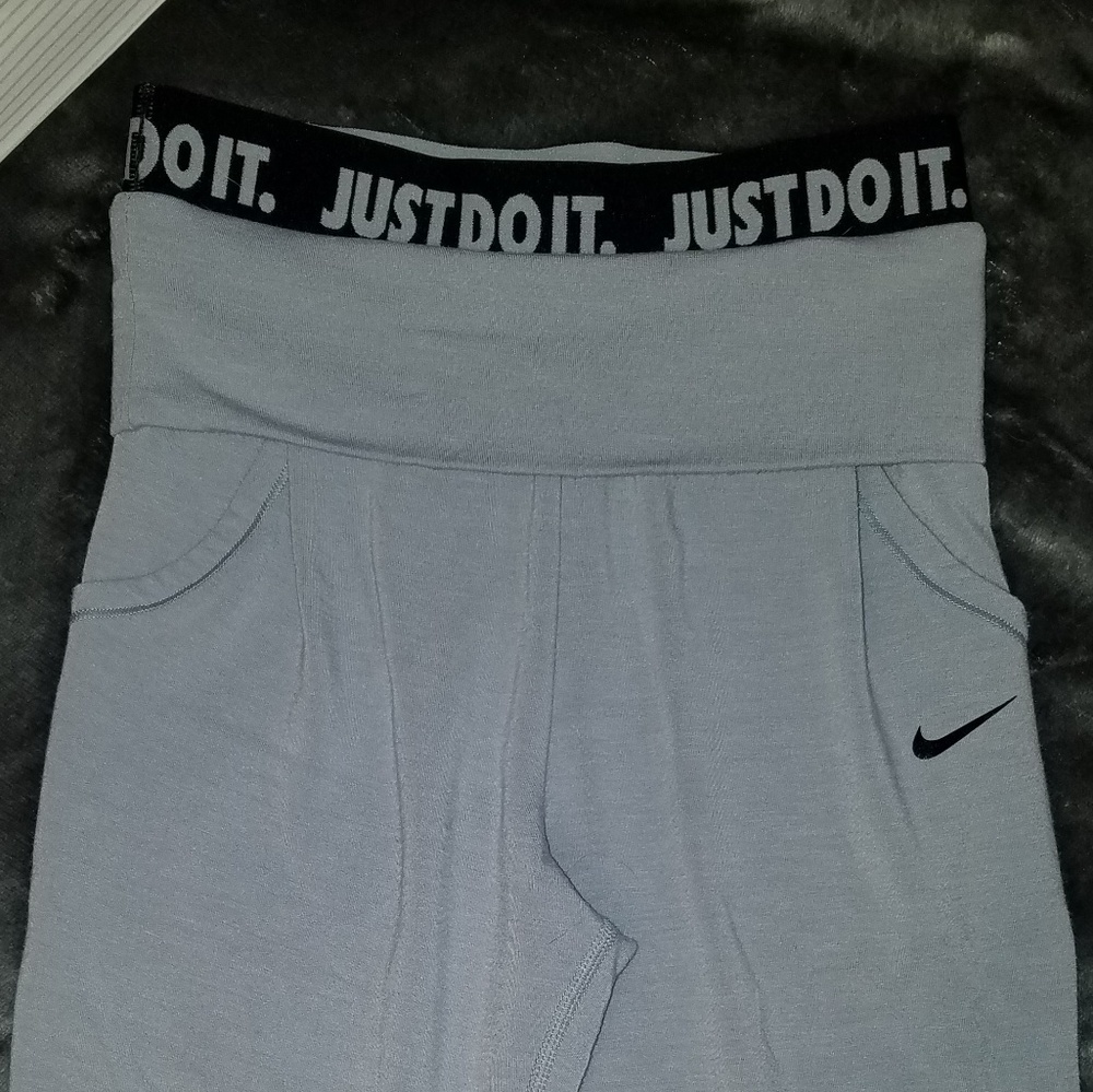 Crop pants